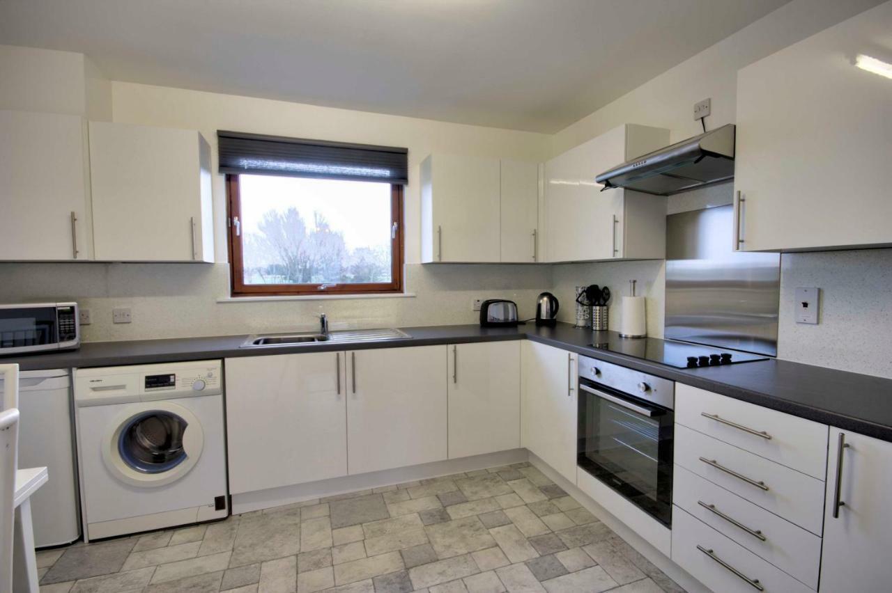 Riviera, The Moorings, Nairn Apartment ภายนอก รูปภาพ